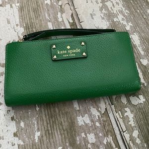 New Kate Spade Green Wellesley Layton Zip-Around Wristlet Wallet
